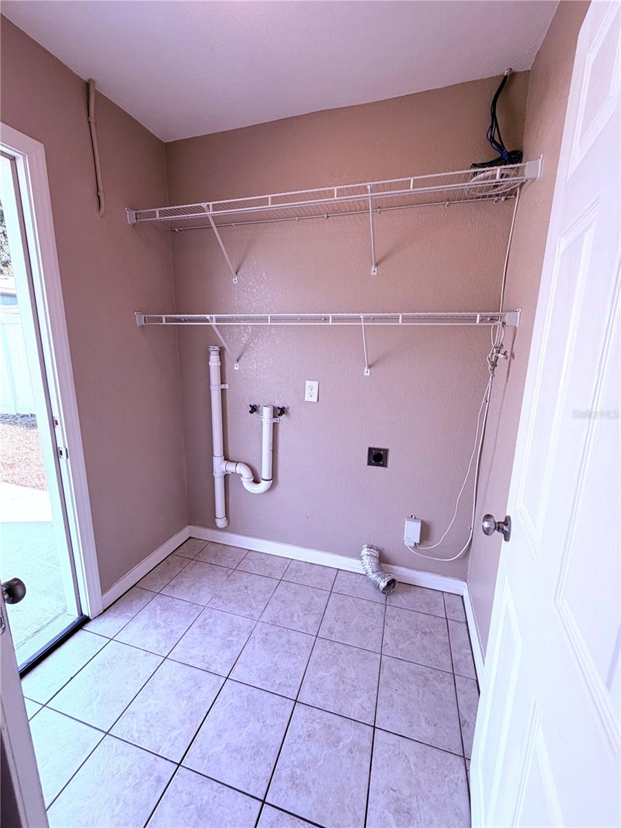 Image 13 of 16 For 1523 Jean Street