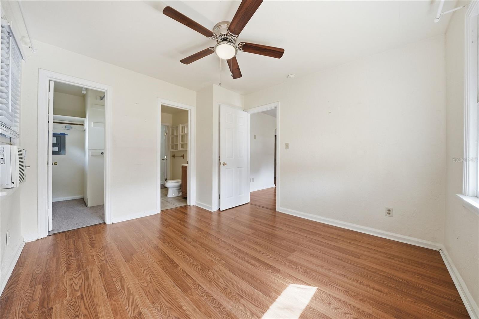 Image 19 of 35 For 533 38th Avenue N