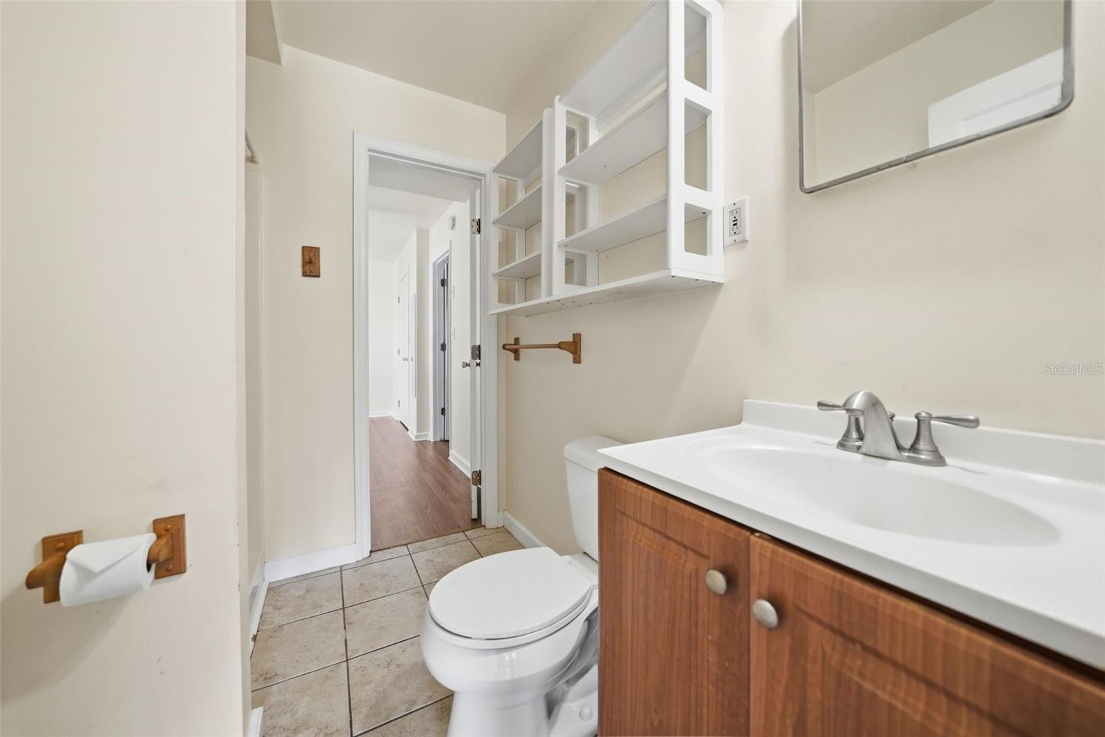 Image 23 of 35 For 533 38th Avenue N