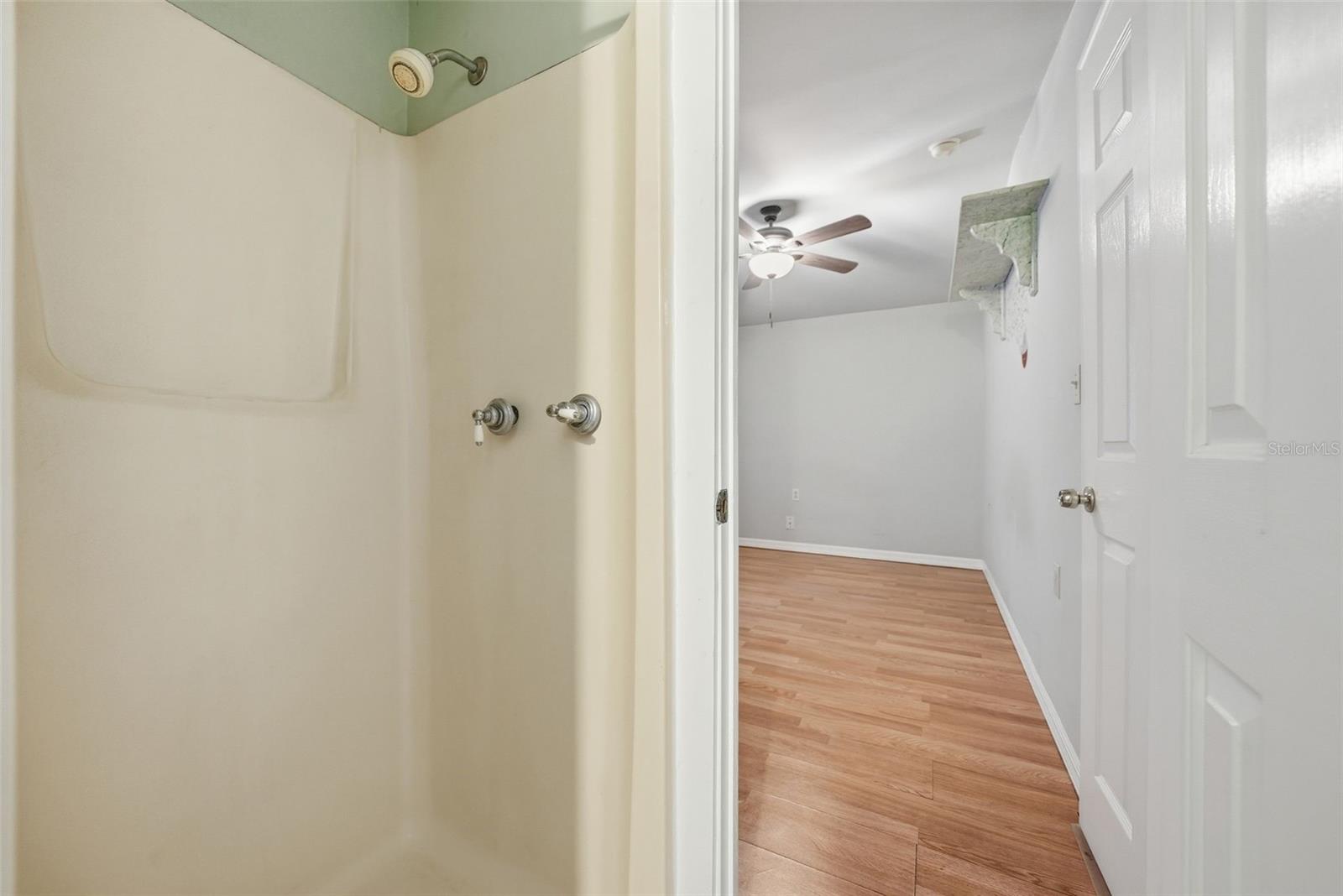 Image 25 of 35 For 533 38th Avenue N