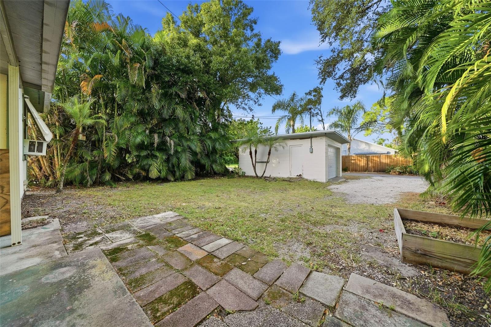 Image 29 of 35 For 533 38th Avenue N