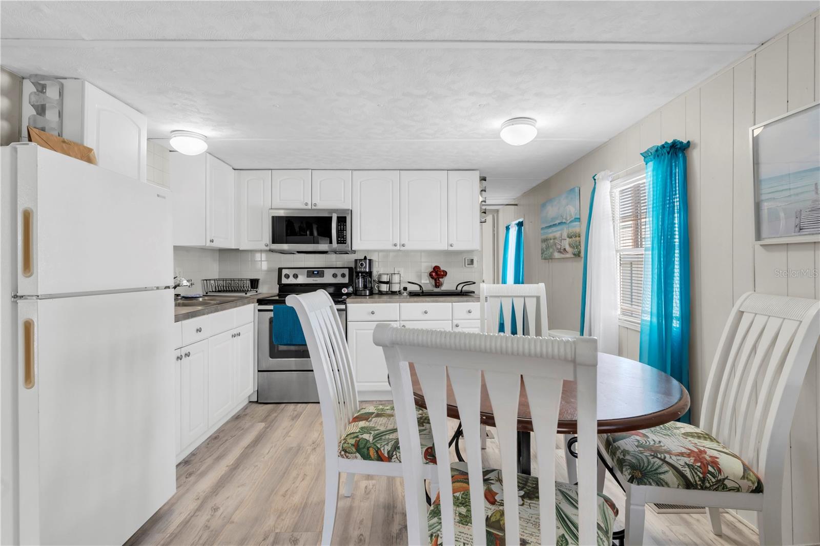 Image 10 of 35 For 7801 34th Avenue N 27