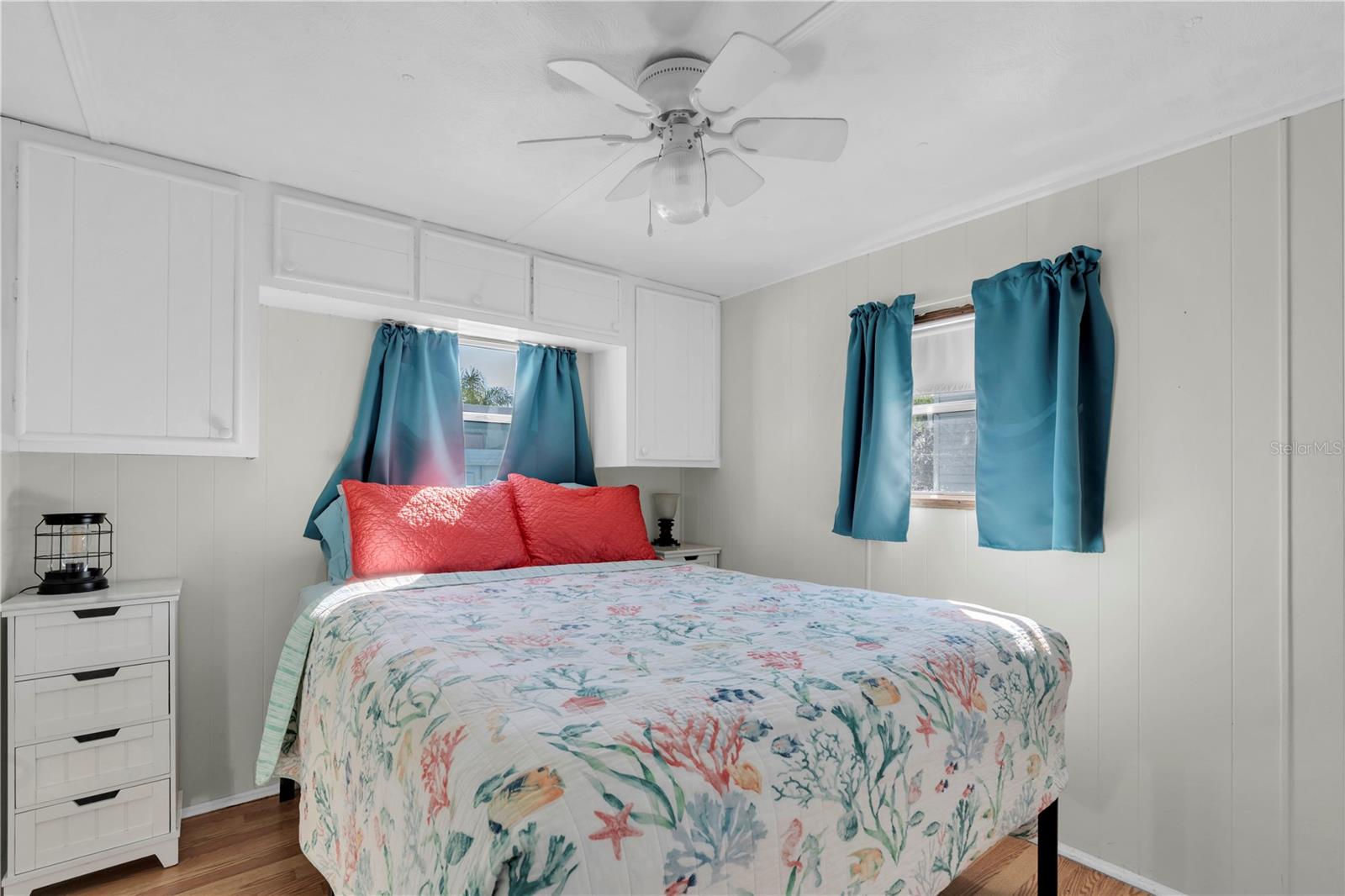 Image 12 of 35 For 7801 34th Avenue N 27