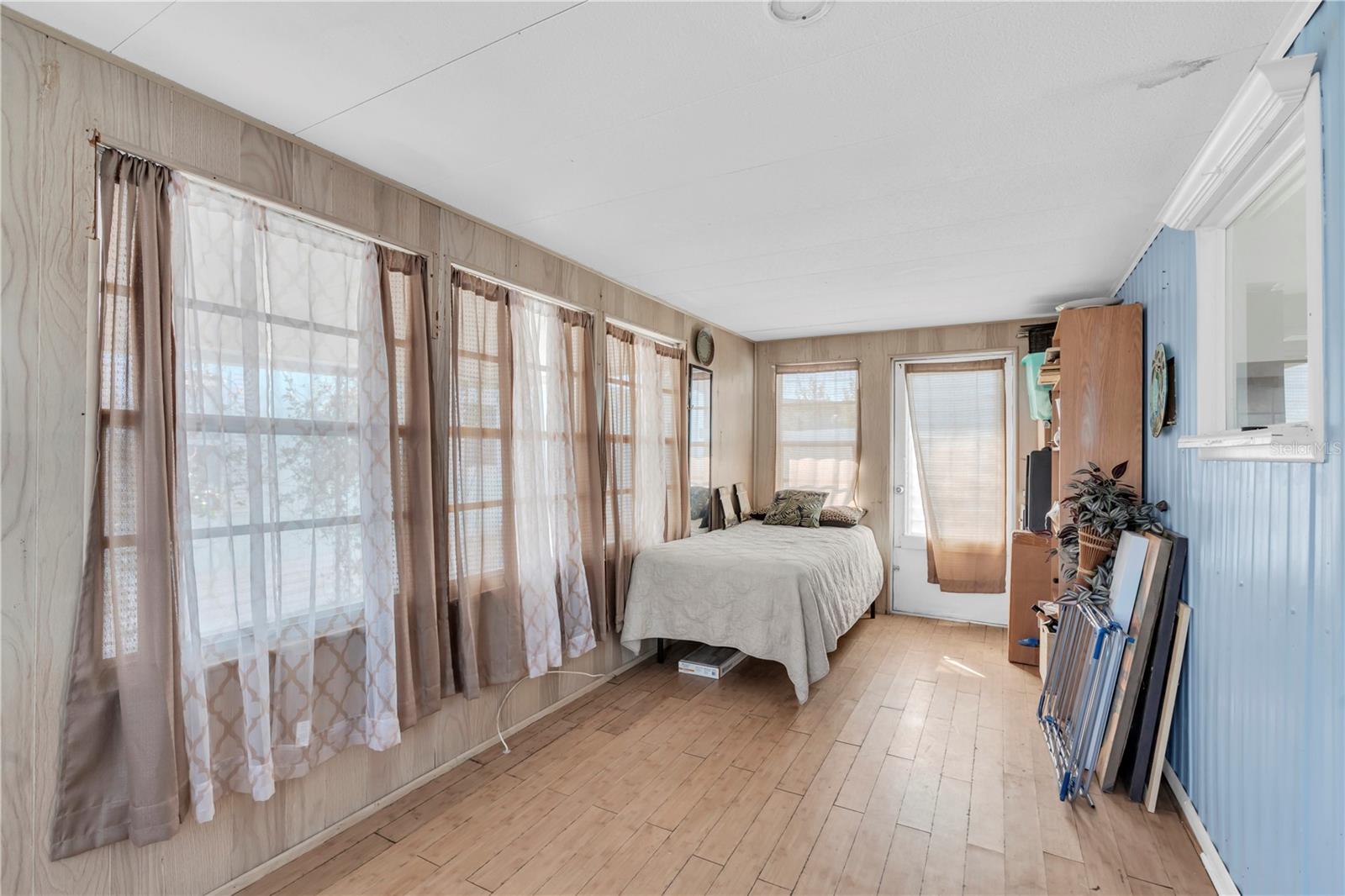 Image 14 of 35 For 7801 34th Avenue N 27