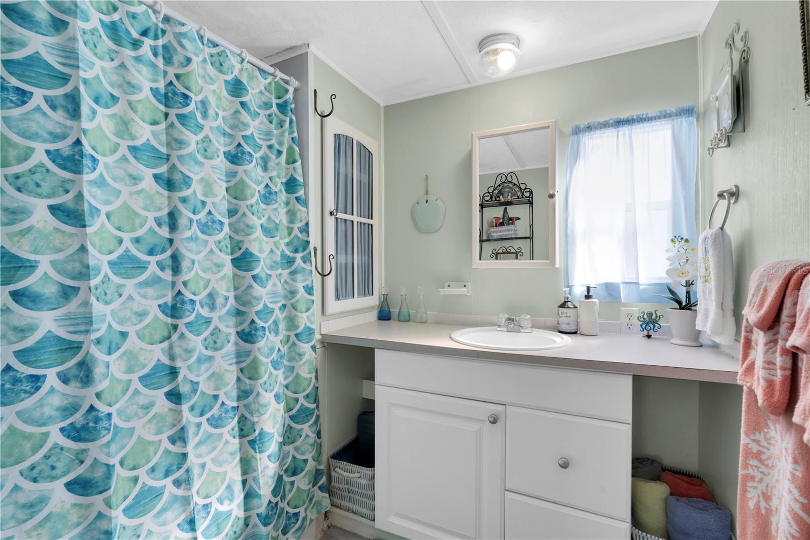 Image 17 of 35 For 7801 34th Avenue N 27