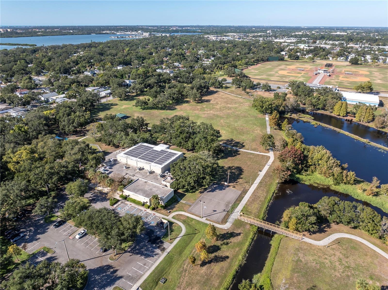 Image 26 of 35 For 7801 34th Avenue N 27