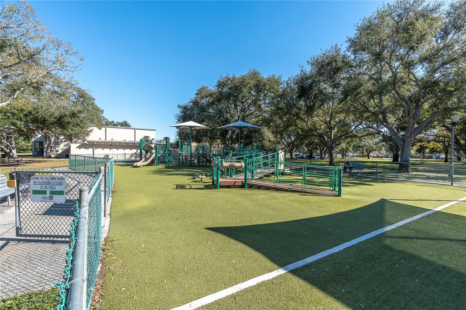 Image 28 of 35 For 7801 34th Avenue N 27