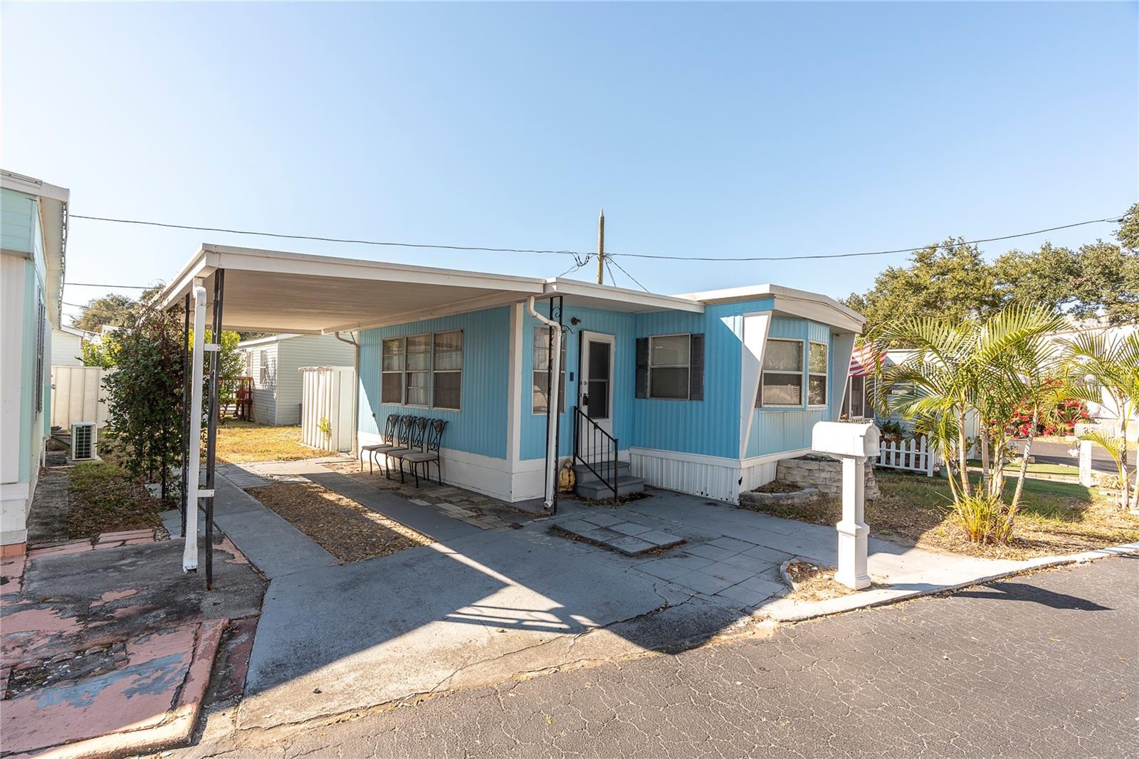 Image 3 of 35 For 7801 34th Avenue N 27