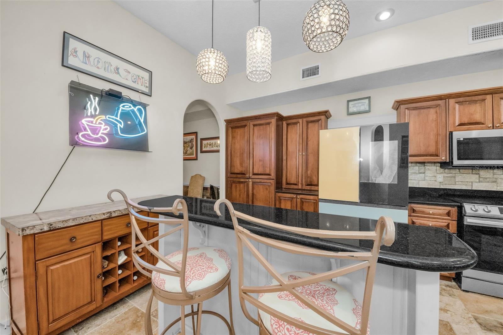 Image 12 of 79 For 1704 Lago Vista Boulevard