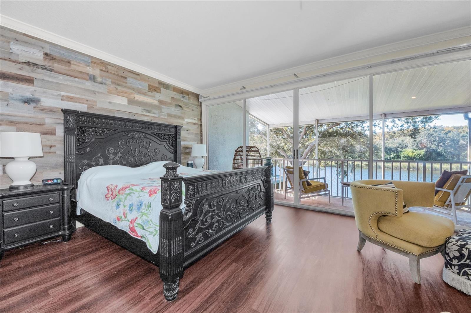 Image 29 of 79 For 1704 Lago Vista Boulevard