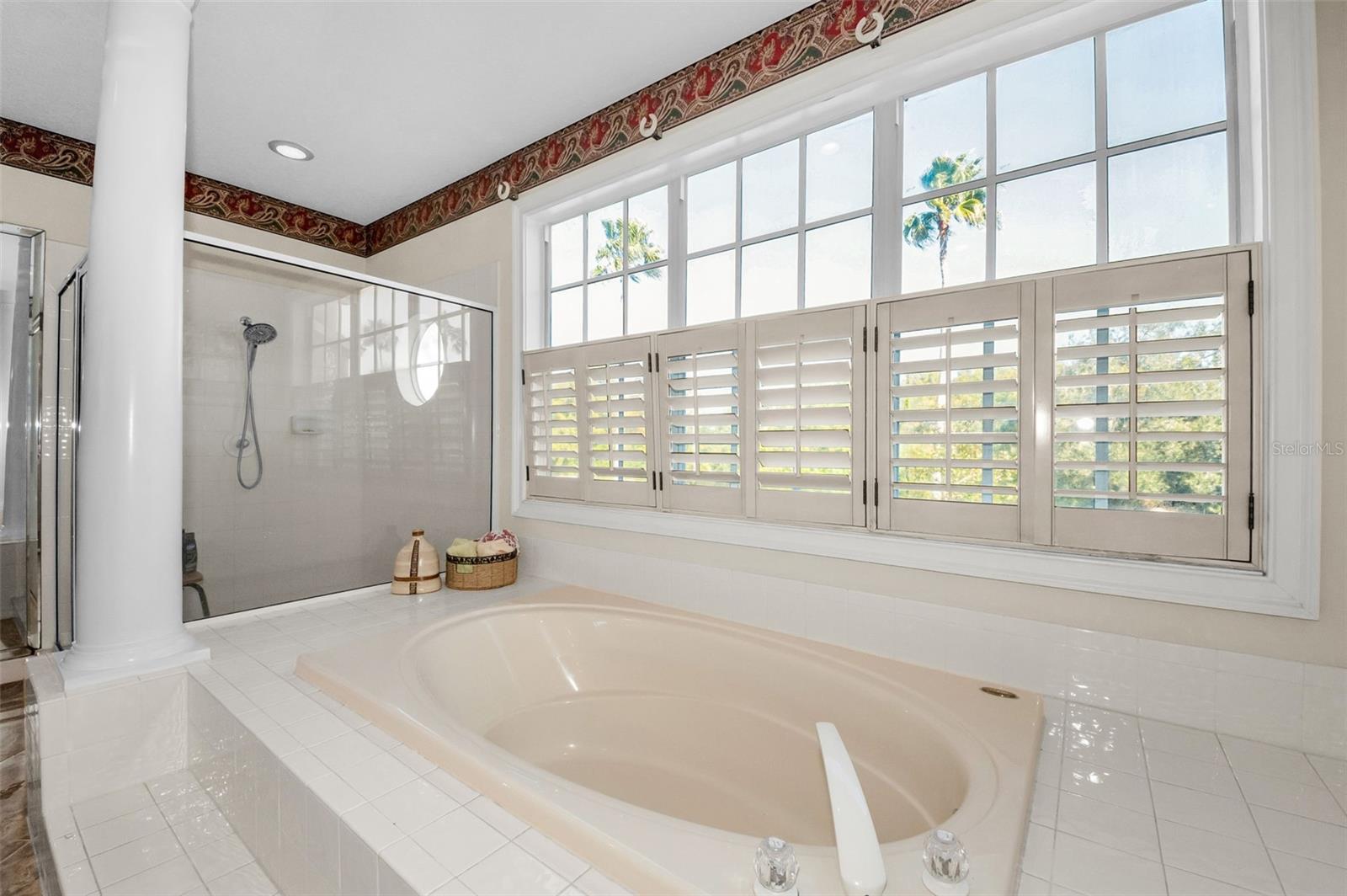 Image 33 of 79 For 1704 Lago Vista Boulevard