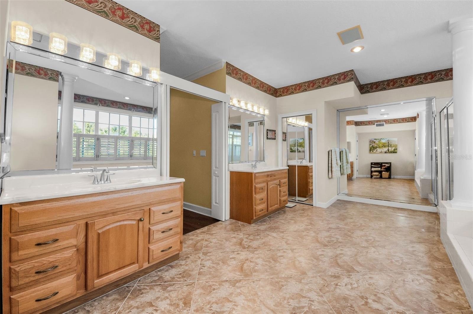 Image 34 of 79 For 1704 Lago Vista Boulevard