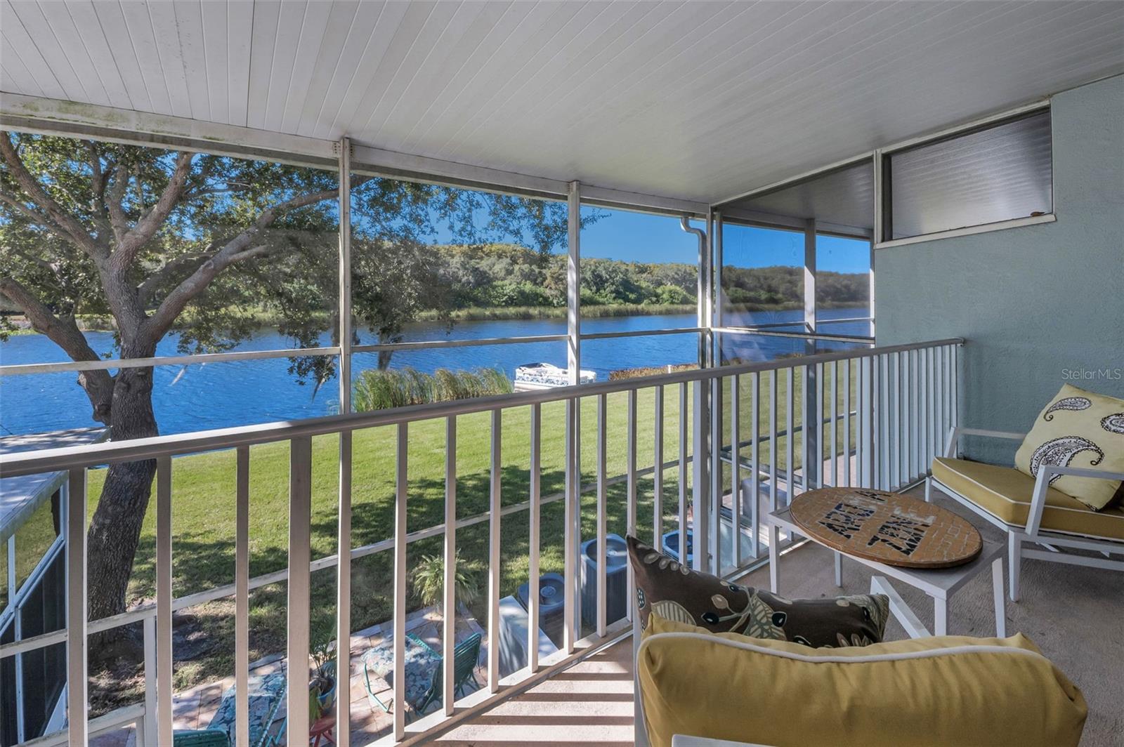 Image 37 of 79 For 1704 Lago Vista Boulevard