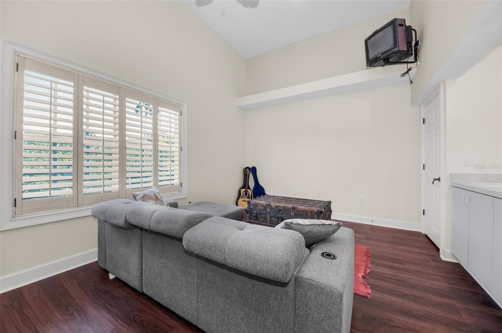 Image 40 of 79 For 1704 Lago Vista Boulevard