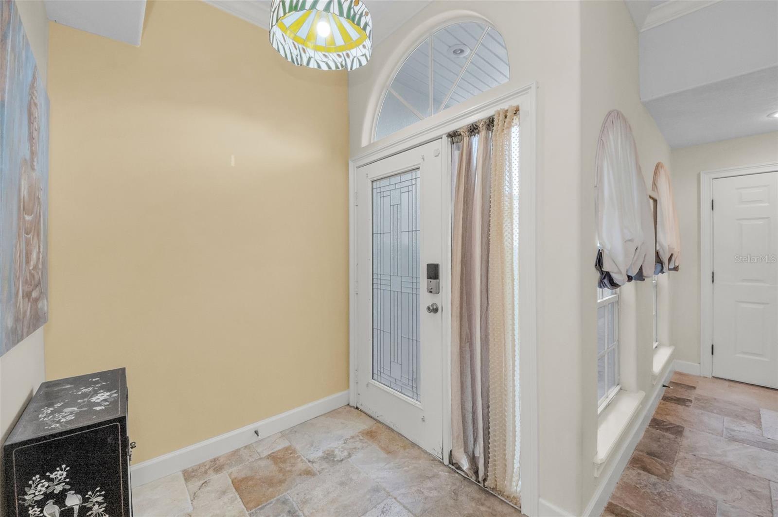 Image 9 of 79 For 1704 Lago Vista Boulevard