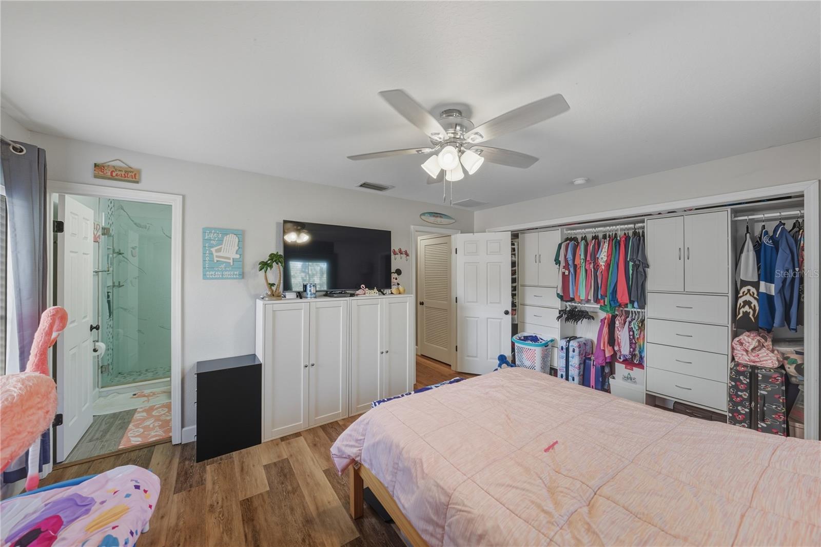 Image 34 of 38 For 10912 Johanna Avenue