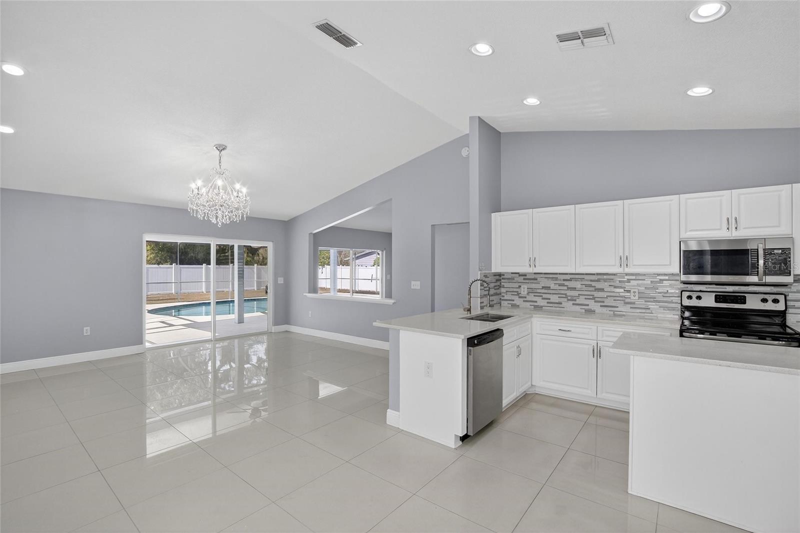 Image 11 of 40 For 10411 Brushfield Street