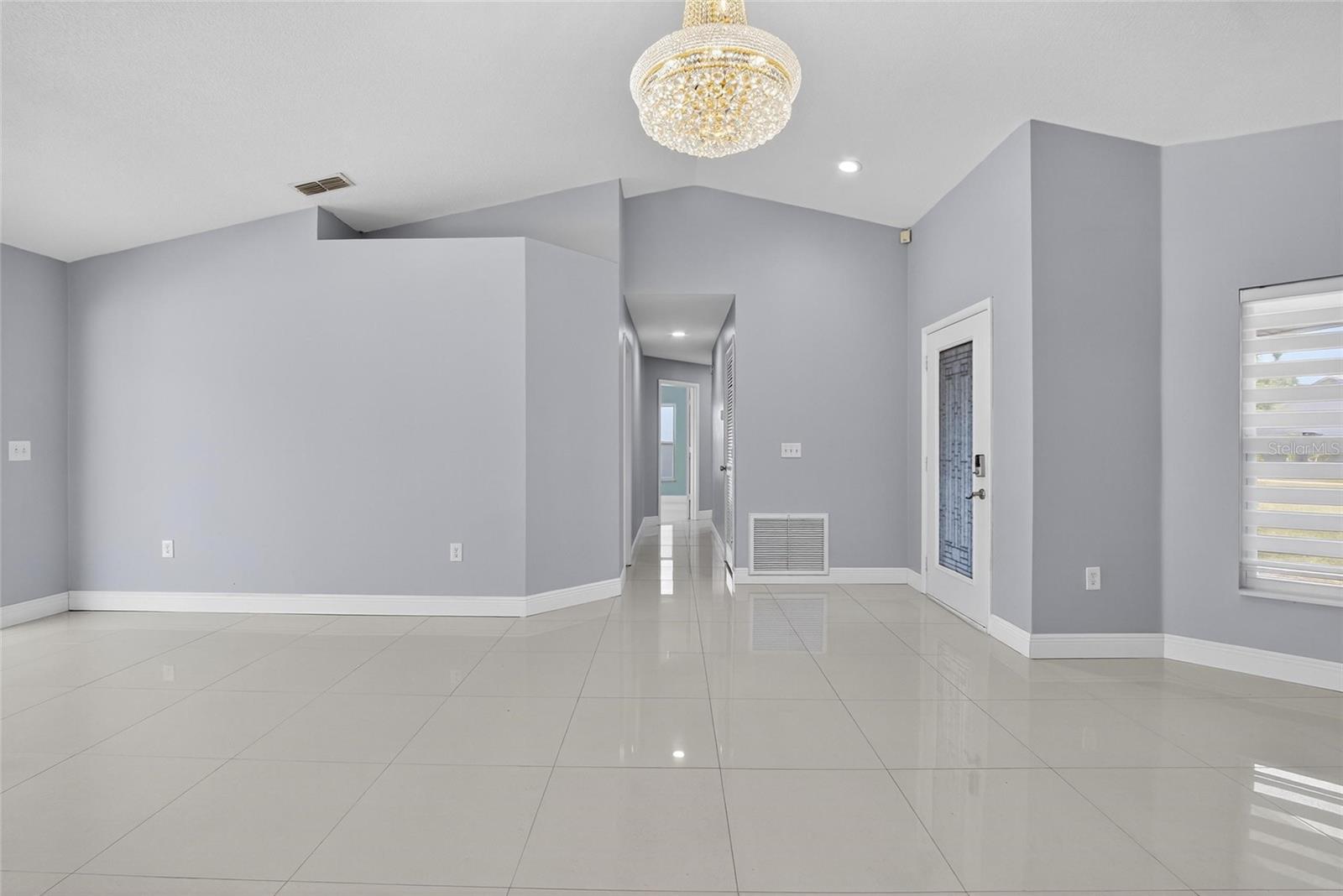 Image 18 of 40 For 10411 Brushfield Street