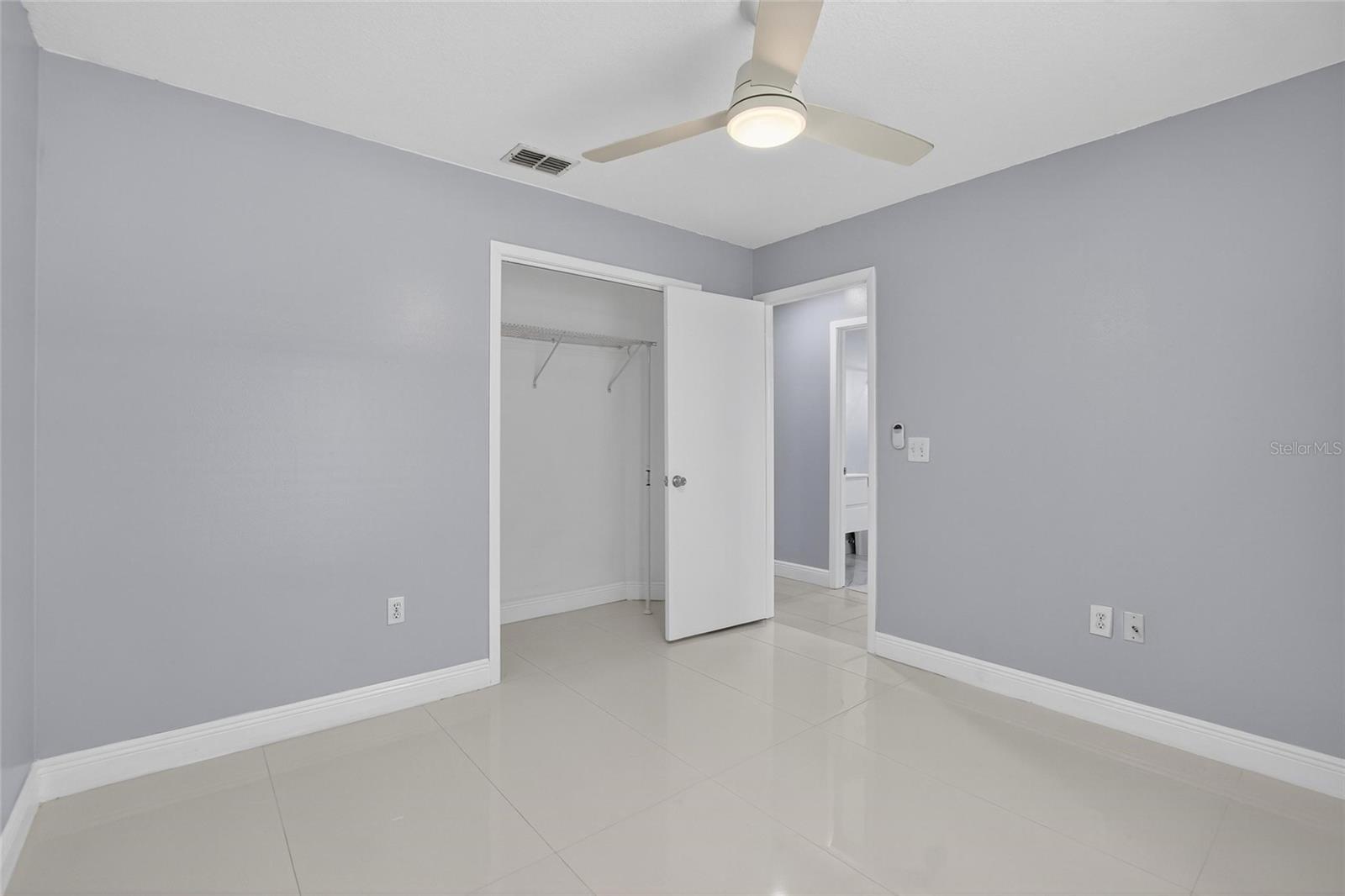 Image 34 of 40 For 10411 Brushfield Street