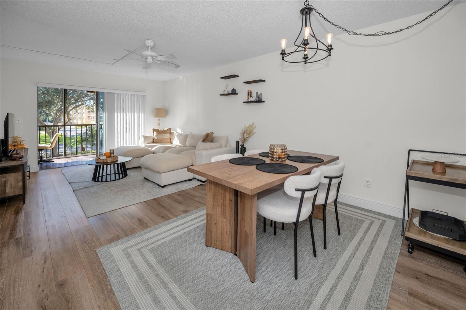 Image 10 of 65 For 5775 Park Street N 211