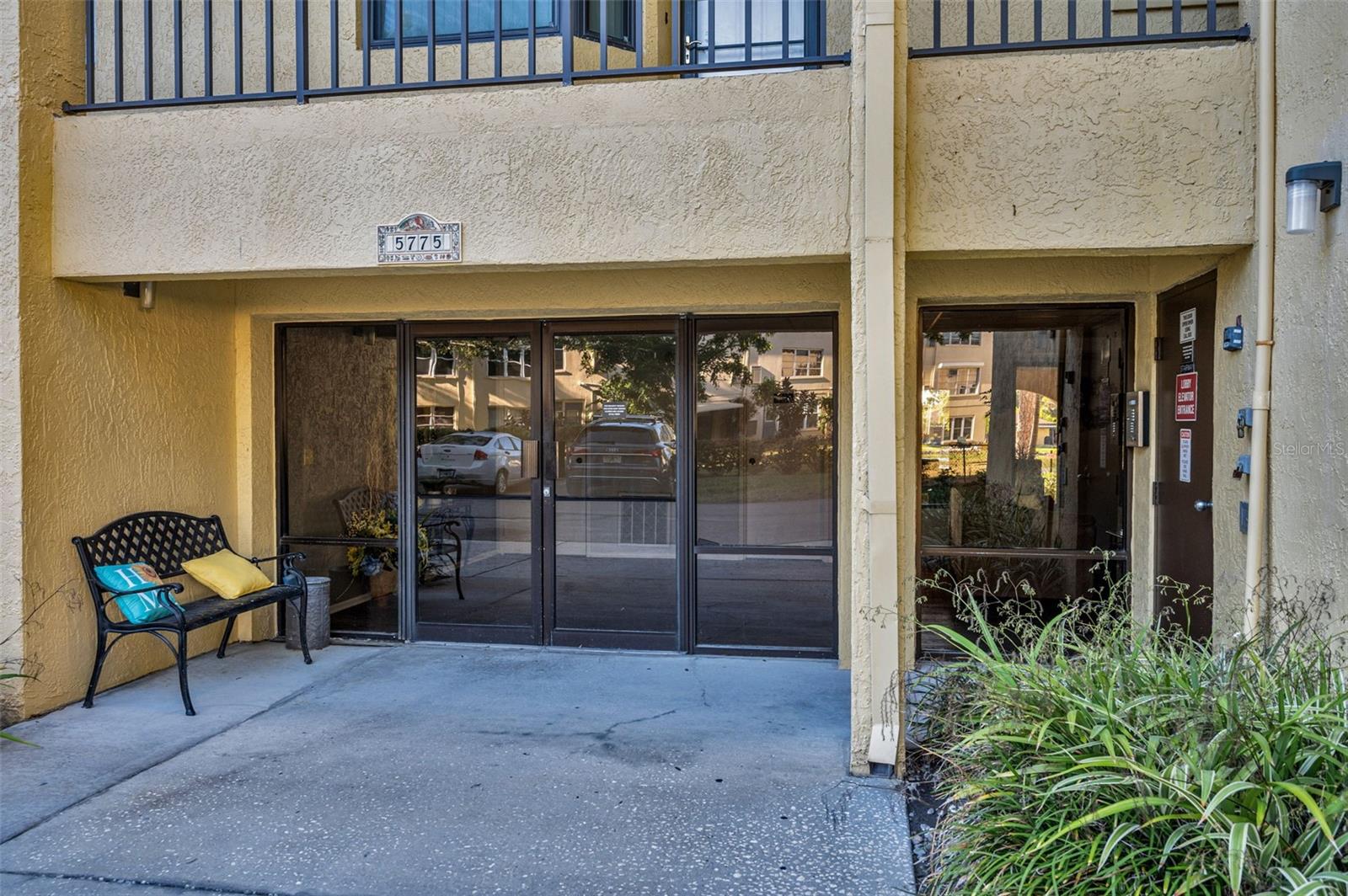 Image 34 of 65 For 5775 Park Street N 211