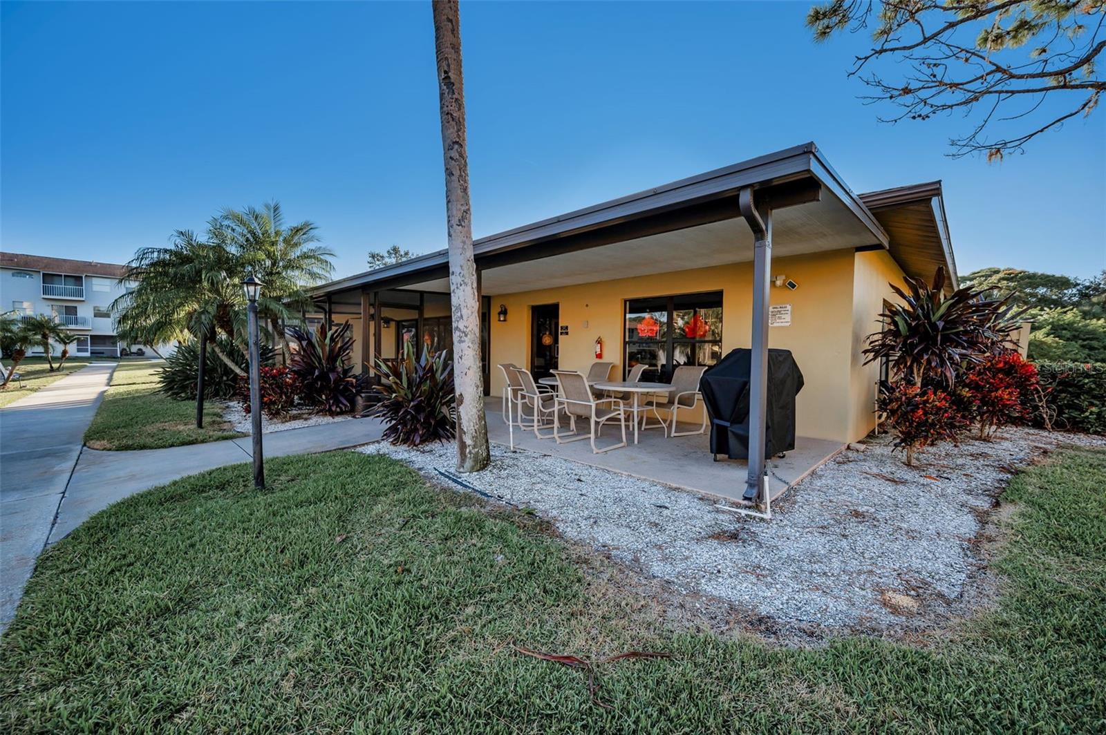 Image 40 of 65 For 5775 Park Street N 211