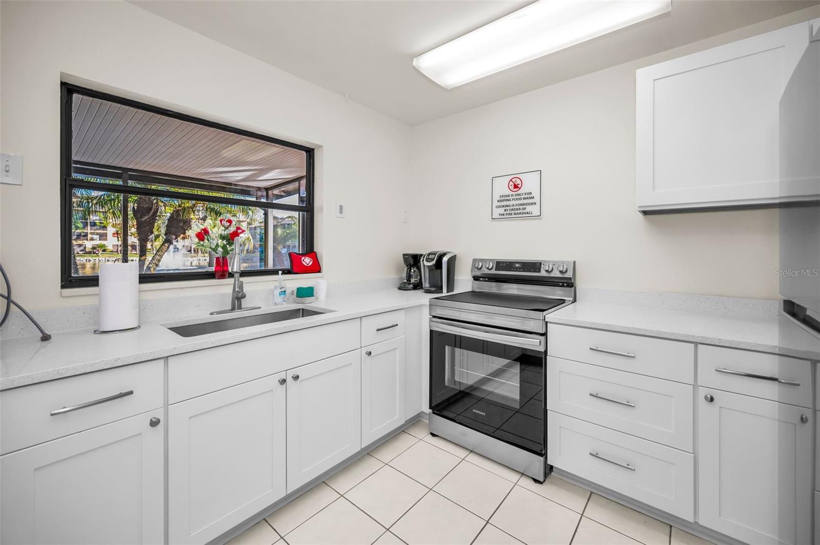 Image 50 of 65 For 5775 Park Street N 211