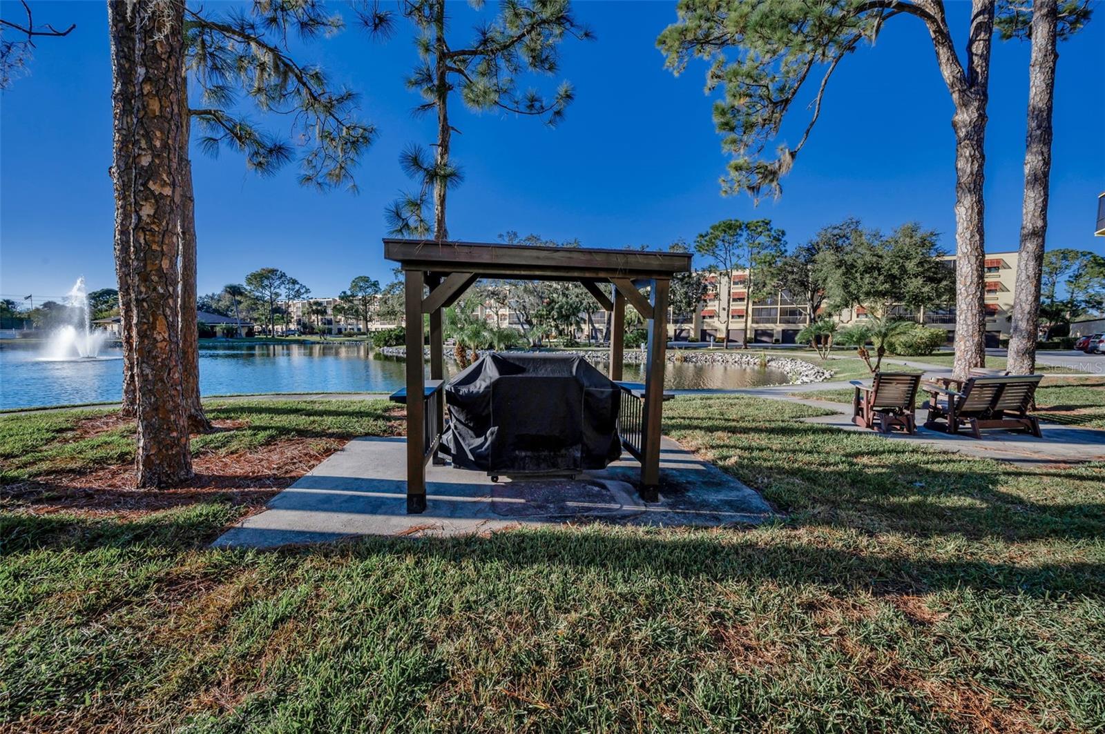 Image 57 of 65 For 5775 Park Street N 211