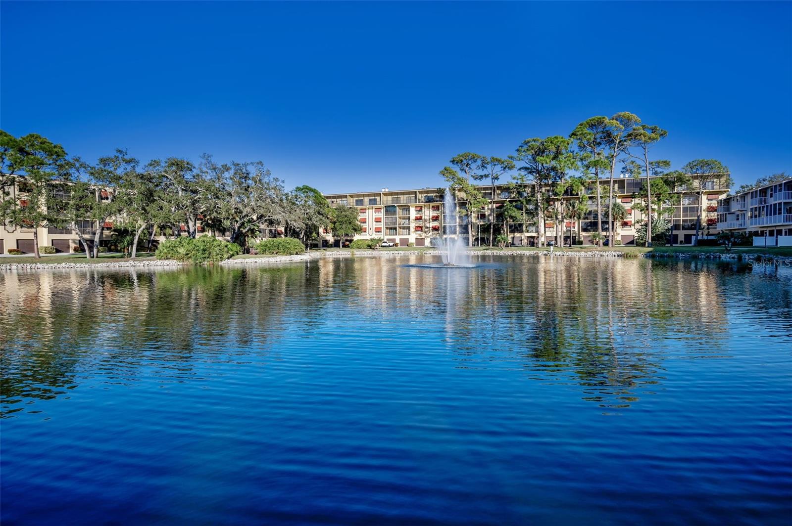 Image 63 of 65 For 5775 Park Street N 211