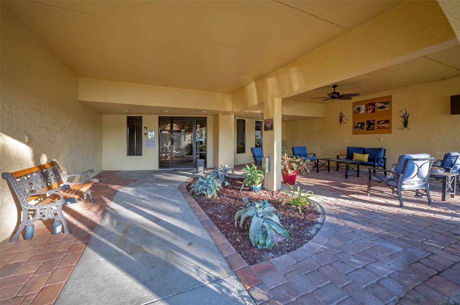 Image 7 of 65 For 5775 Park Street N 211