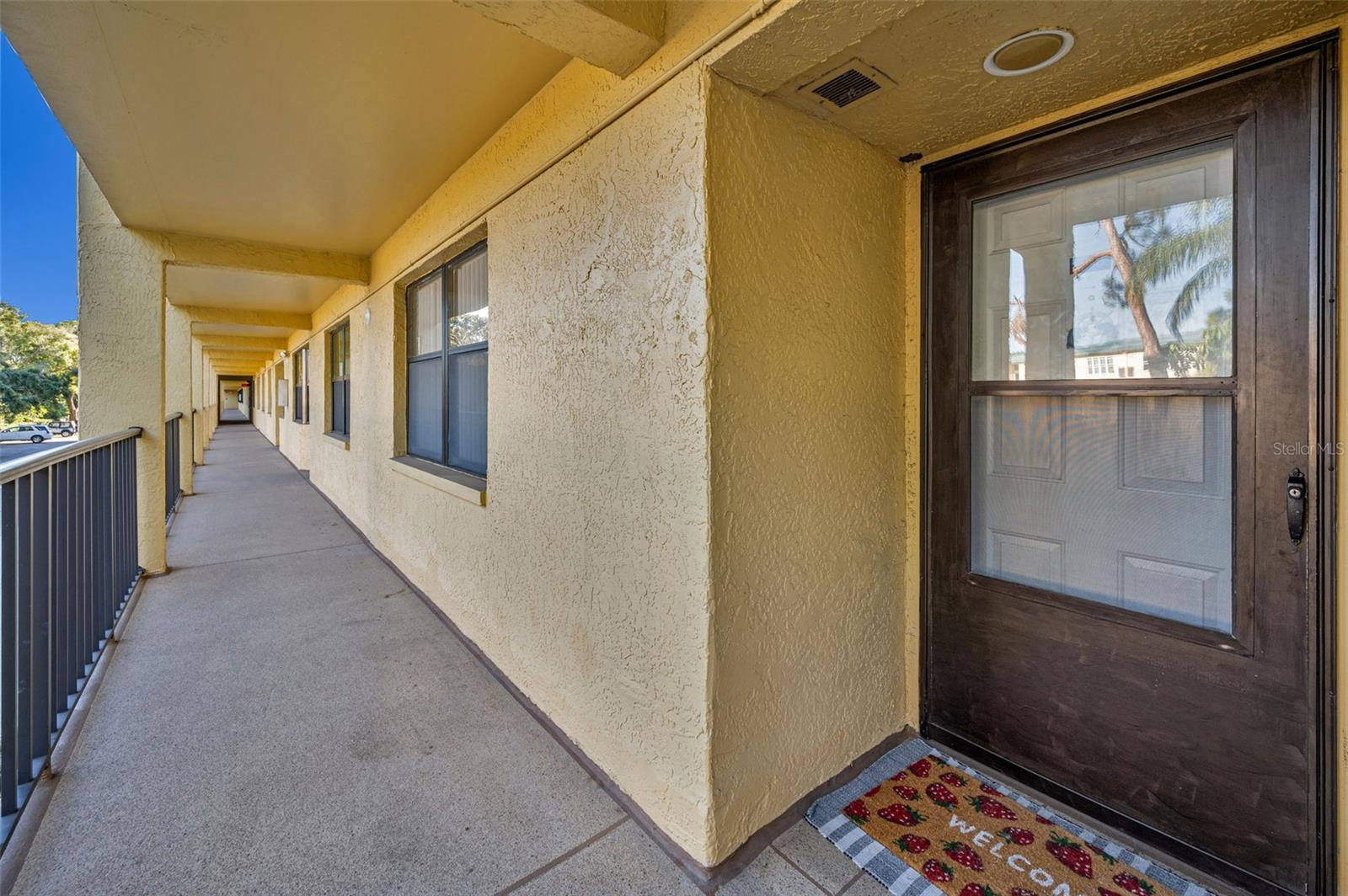 Image 9 of 65 For 5775 Park Street N 211