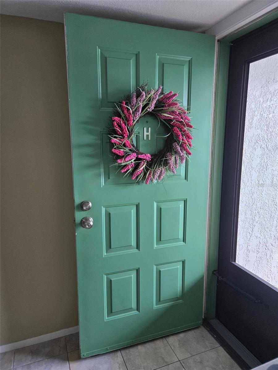 Listing photo id 12 for 2561 Royal Pines Circle 14h