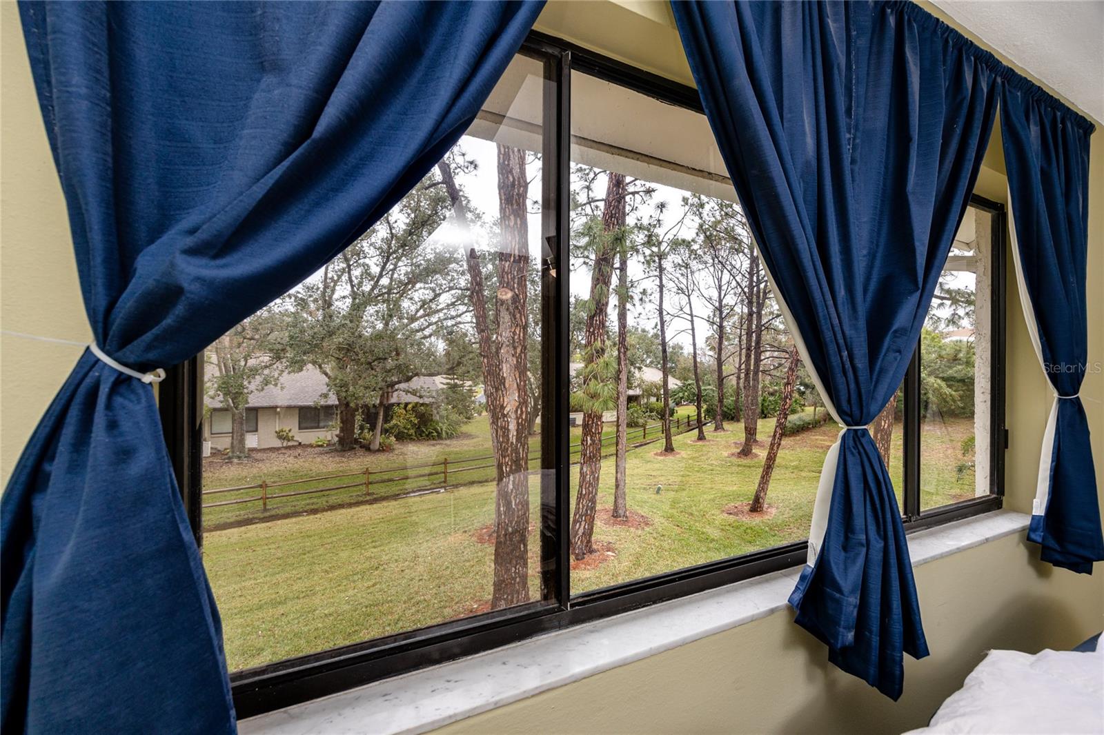 Listing photo id 22 for 2561 Royal Pines Circle 14h