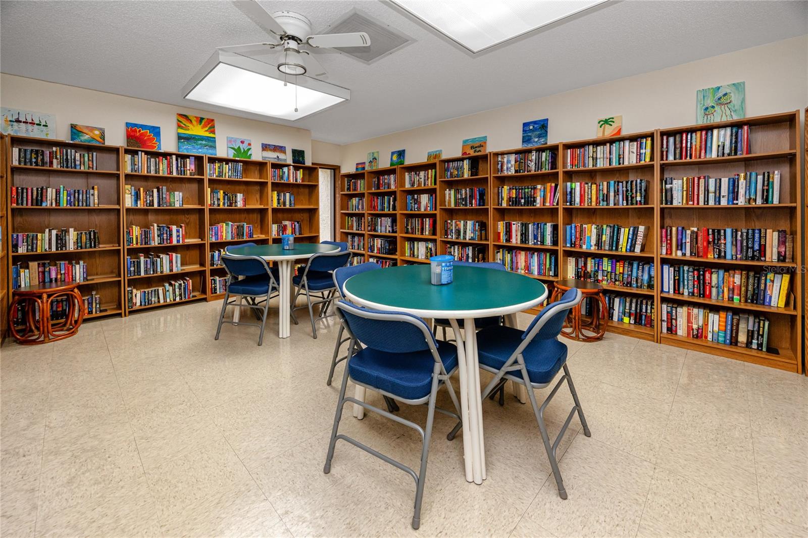 Listing photo id 39 for 2561 Royal Pines Circle 14h