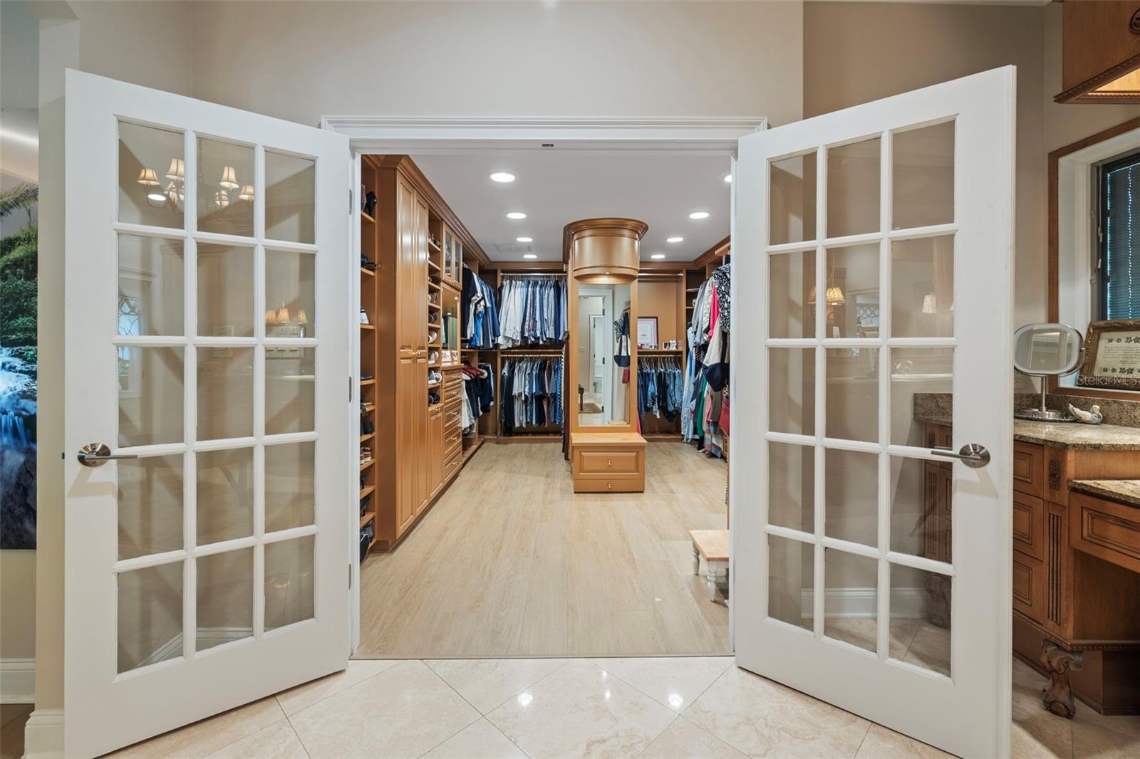 Image 31 of 78 For 18707 Pepper Pike