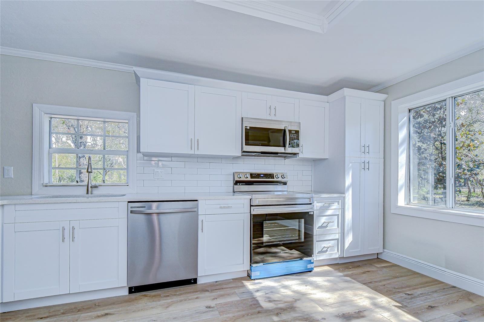 Image 13 of 45 For 12321 Kingdom Way