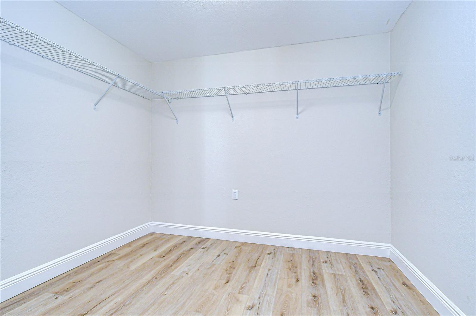 Image 22 of 45 For 12321 Kingdom Way