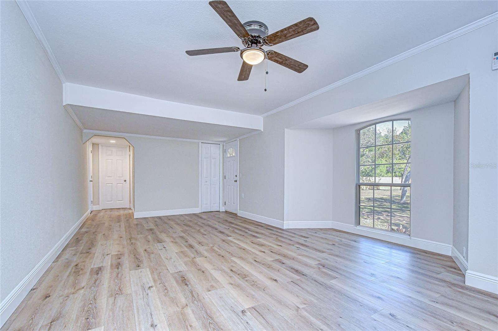 Image 8 of 45 For 12321 Kingdom Way