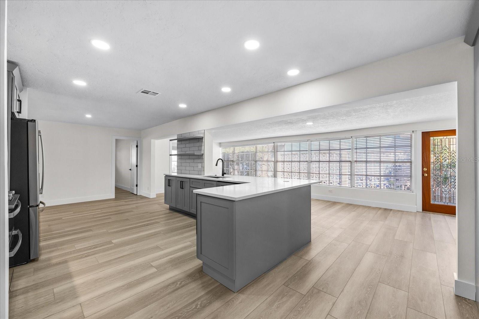 Image 11 of 52 For 1200 80th Street S