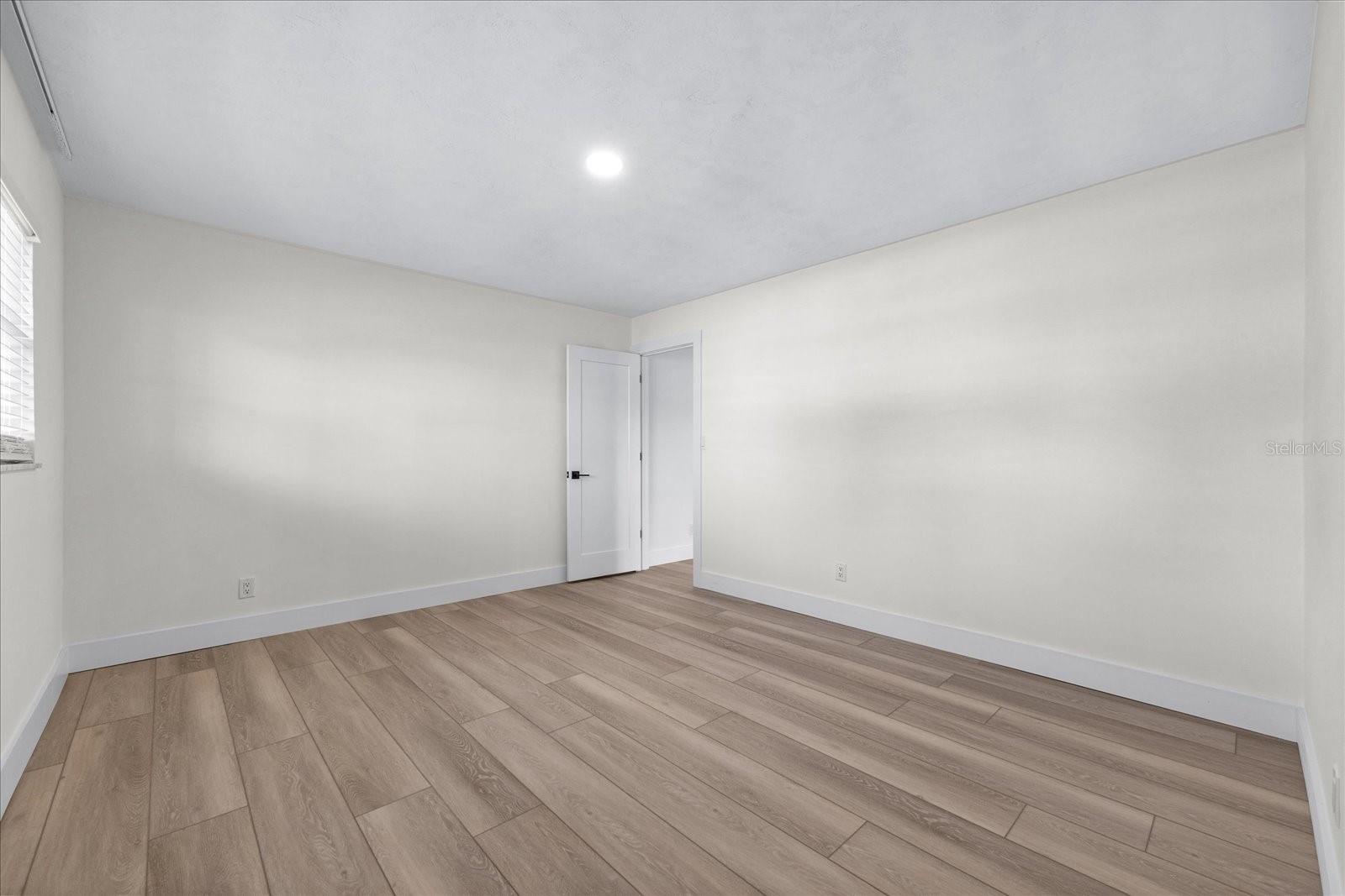 Image 23 of 52 For 1200 80th Street S