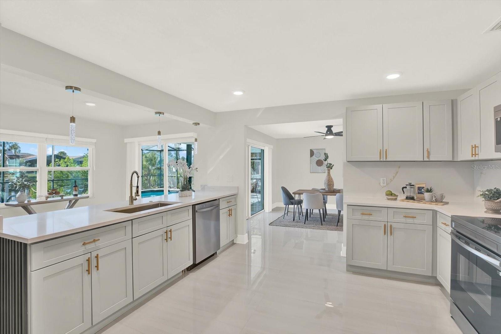 Image 20 of 65 For 4346 Marine Parkway