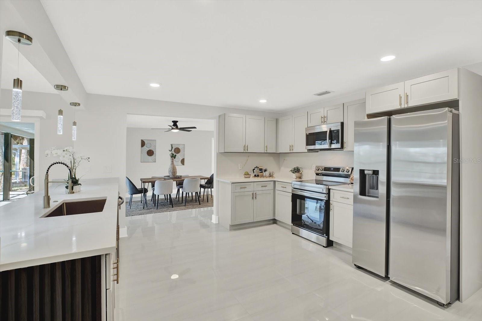 Image 21 of 65 For 4346 Marine Parkway