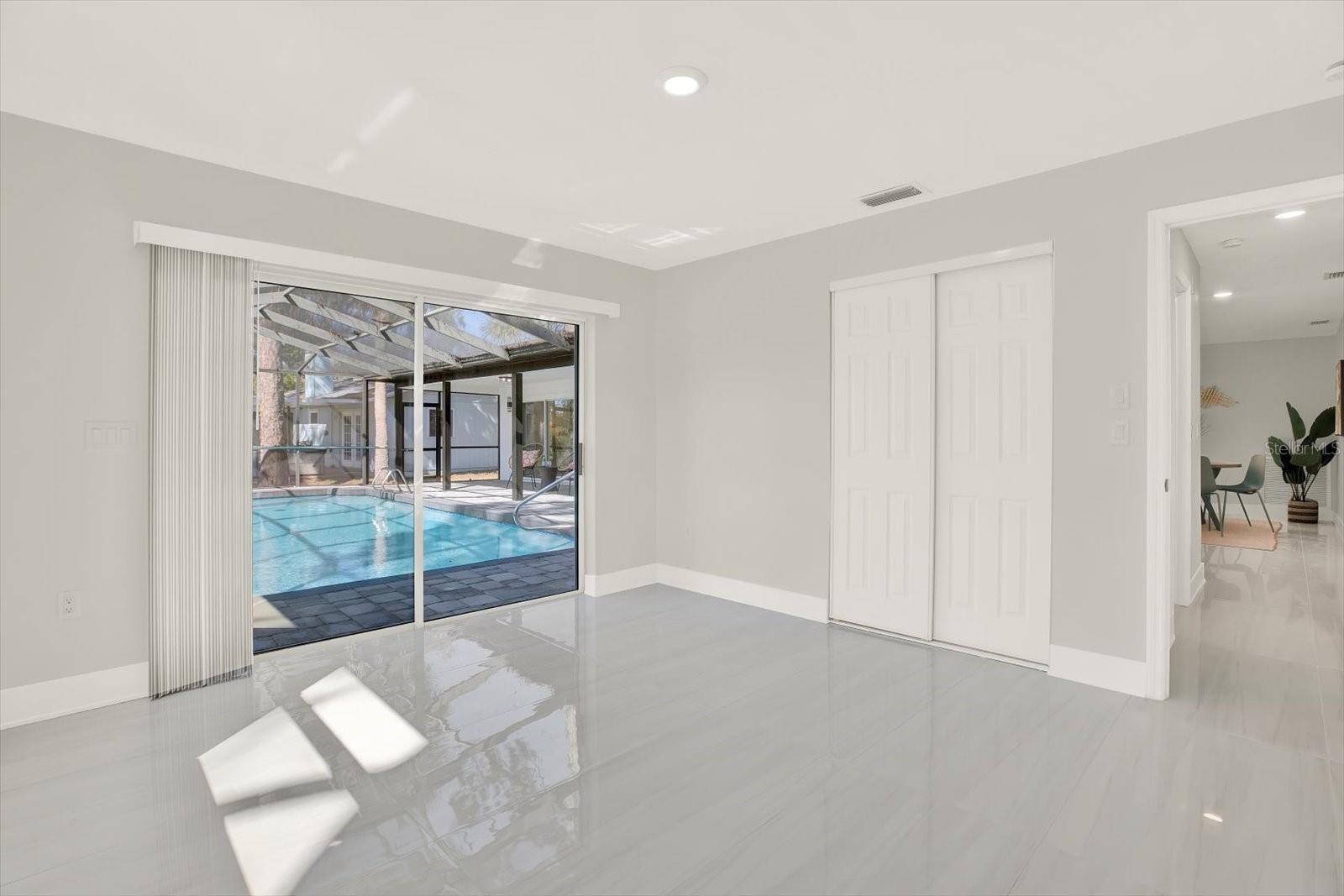 Image 42 of 65 For 4346 Marine Parkway