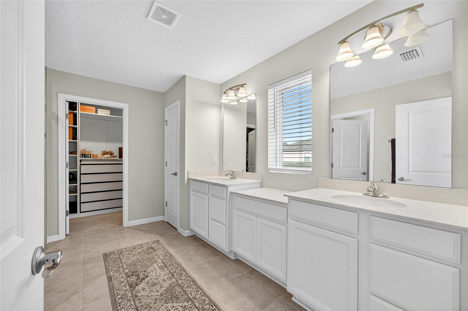 Image 33 of 89 For 10196 Agave Court