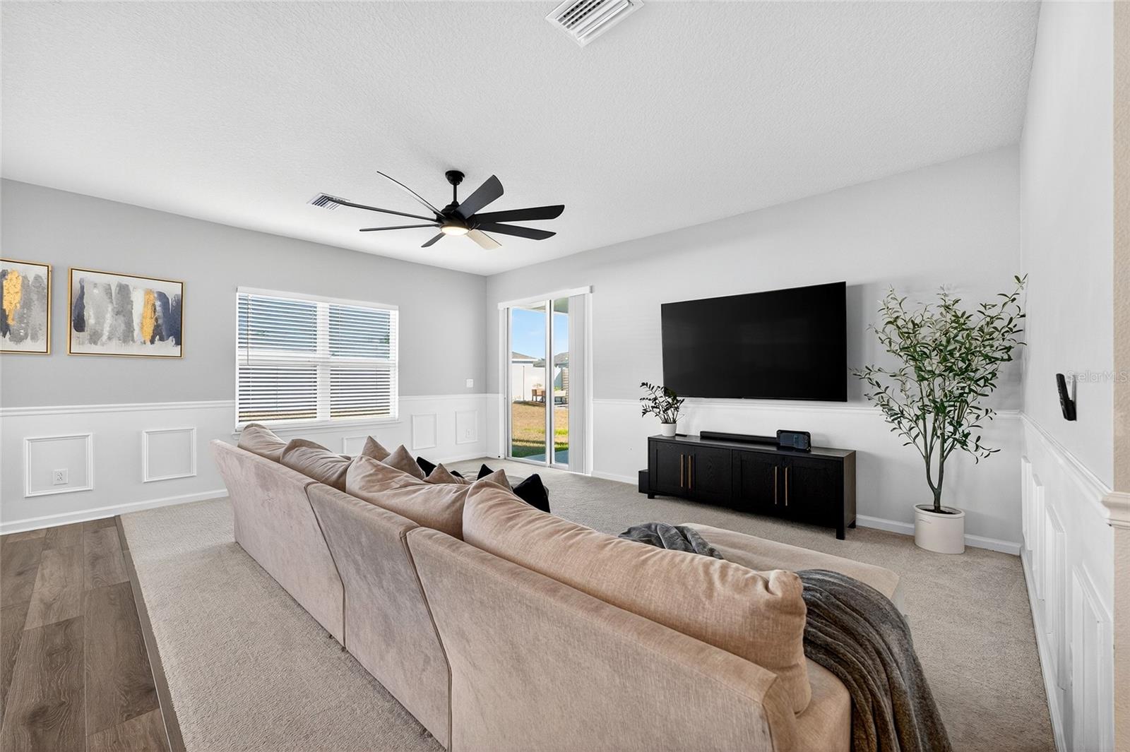 Image 9 of 89 For 10196 Agave Court