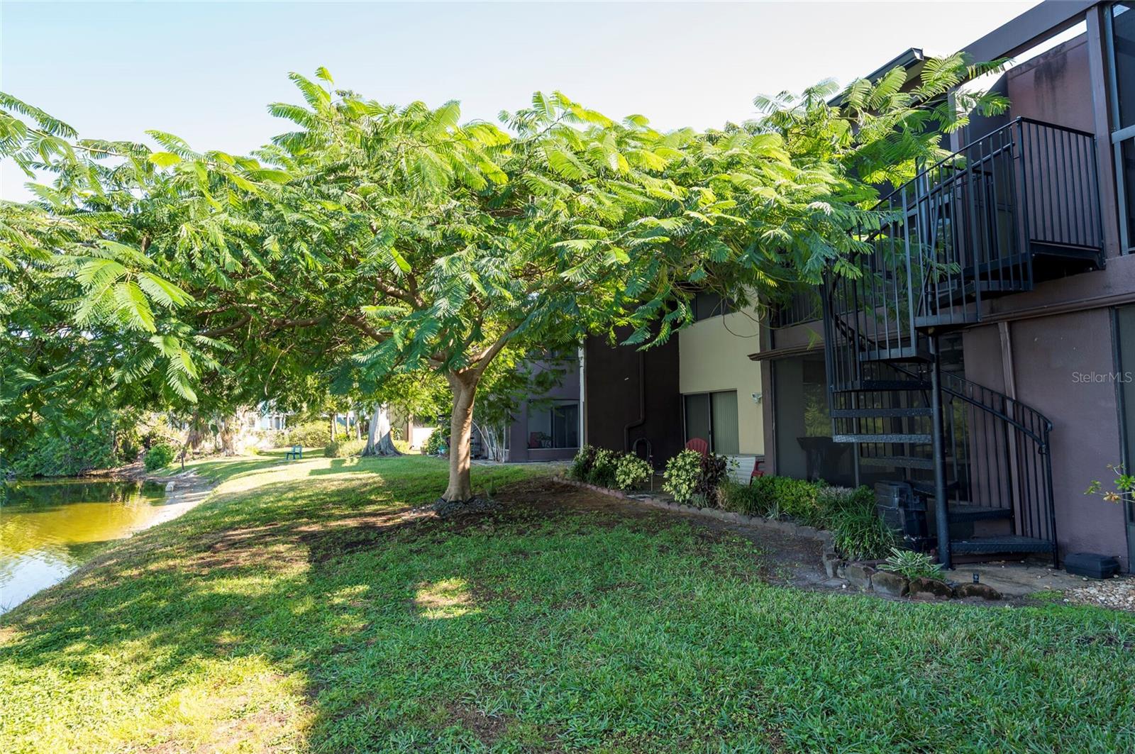 Image 32 of 45 For 735 Village Drive N 206