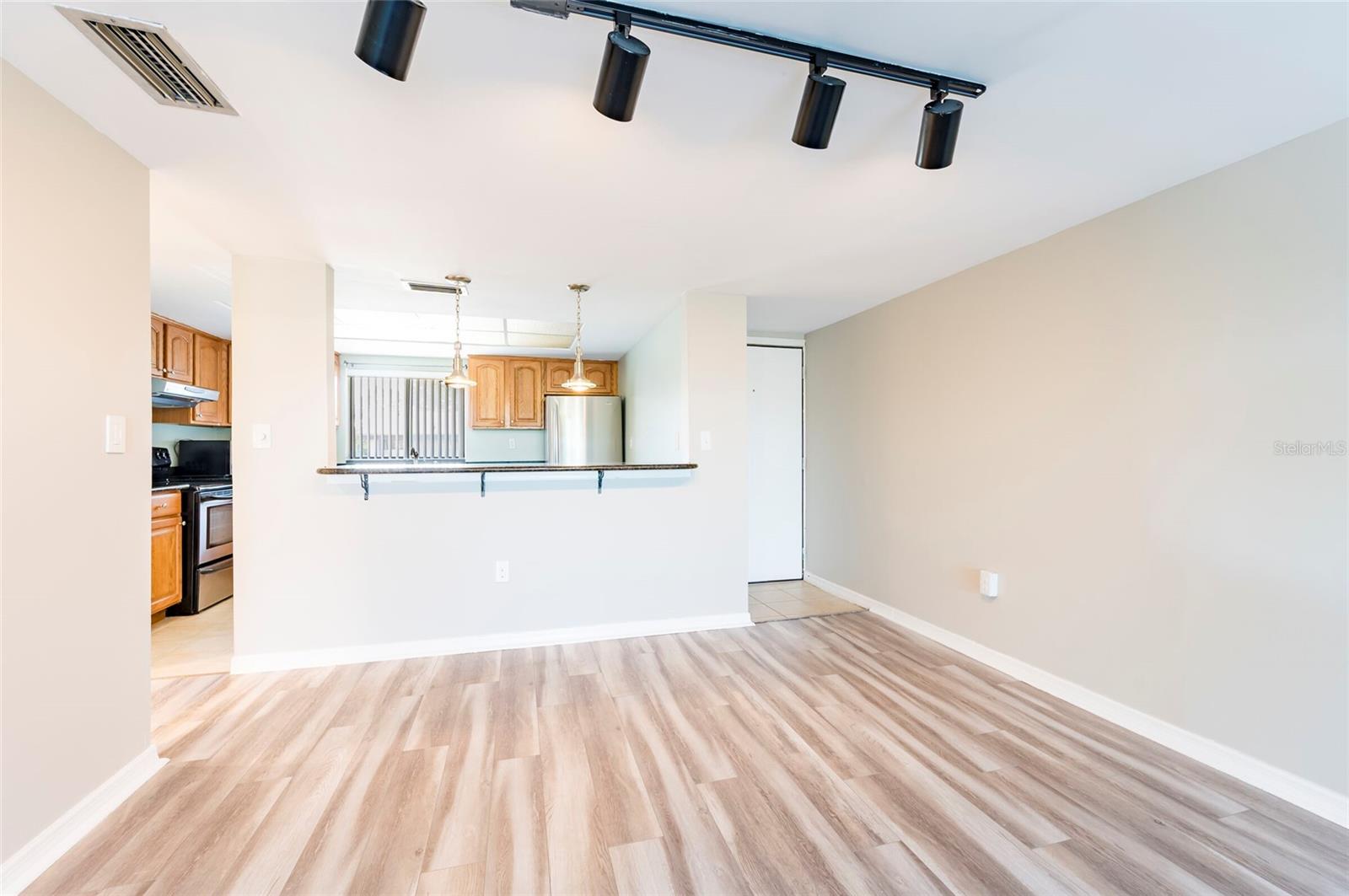 Image 4 of 45 For 735 Village Drive N 206