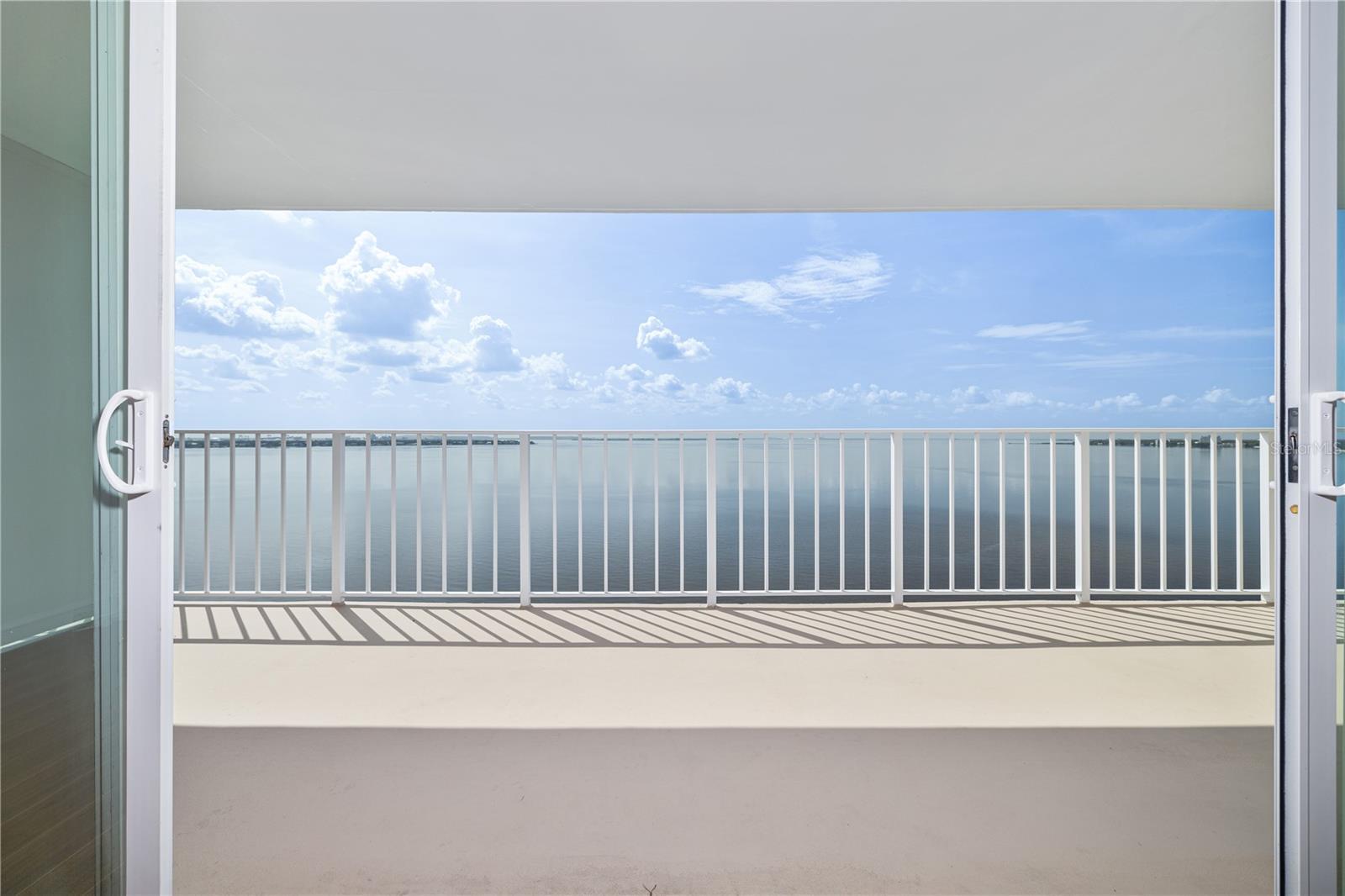 Image 9 of 31 For 2611 Bayshore Boulevard 1201