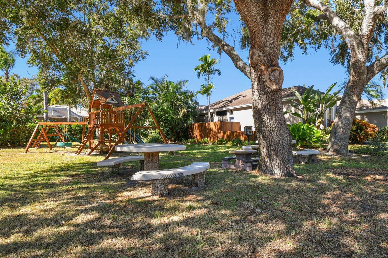 Image 37 of 40 For 1848 Briland Street