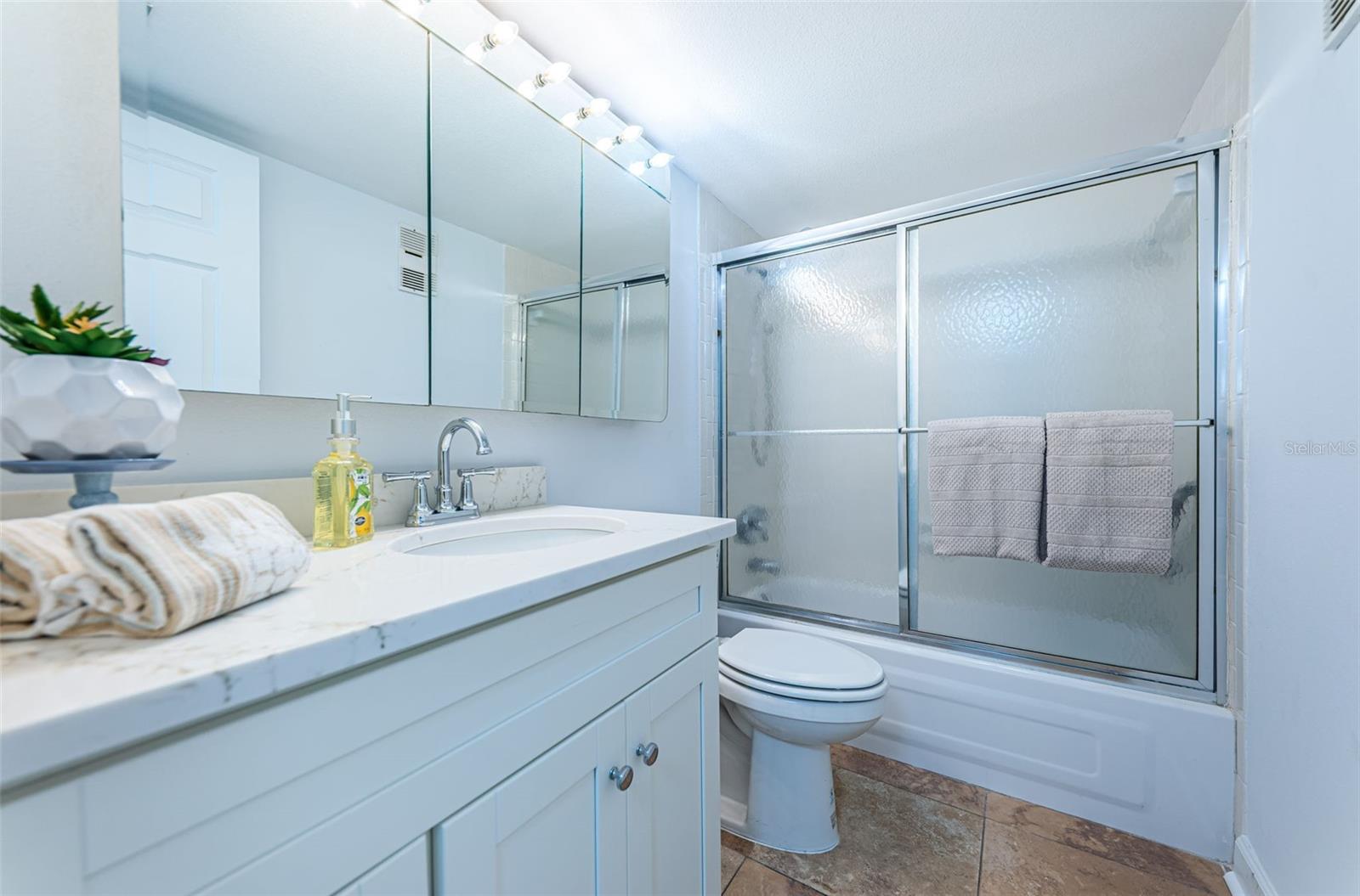 Image 27 of 90 For 7420 Bay Island Drive S 171